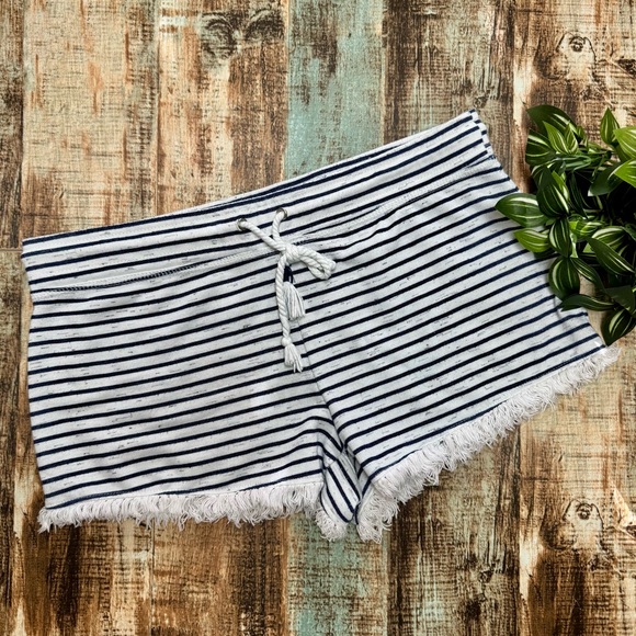 No Boundaries Pants - Women’s Fun “No Boundaries” Shorts | #B12